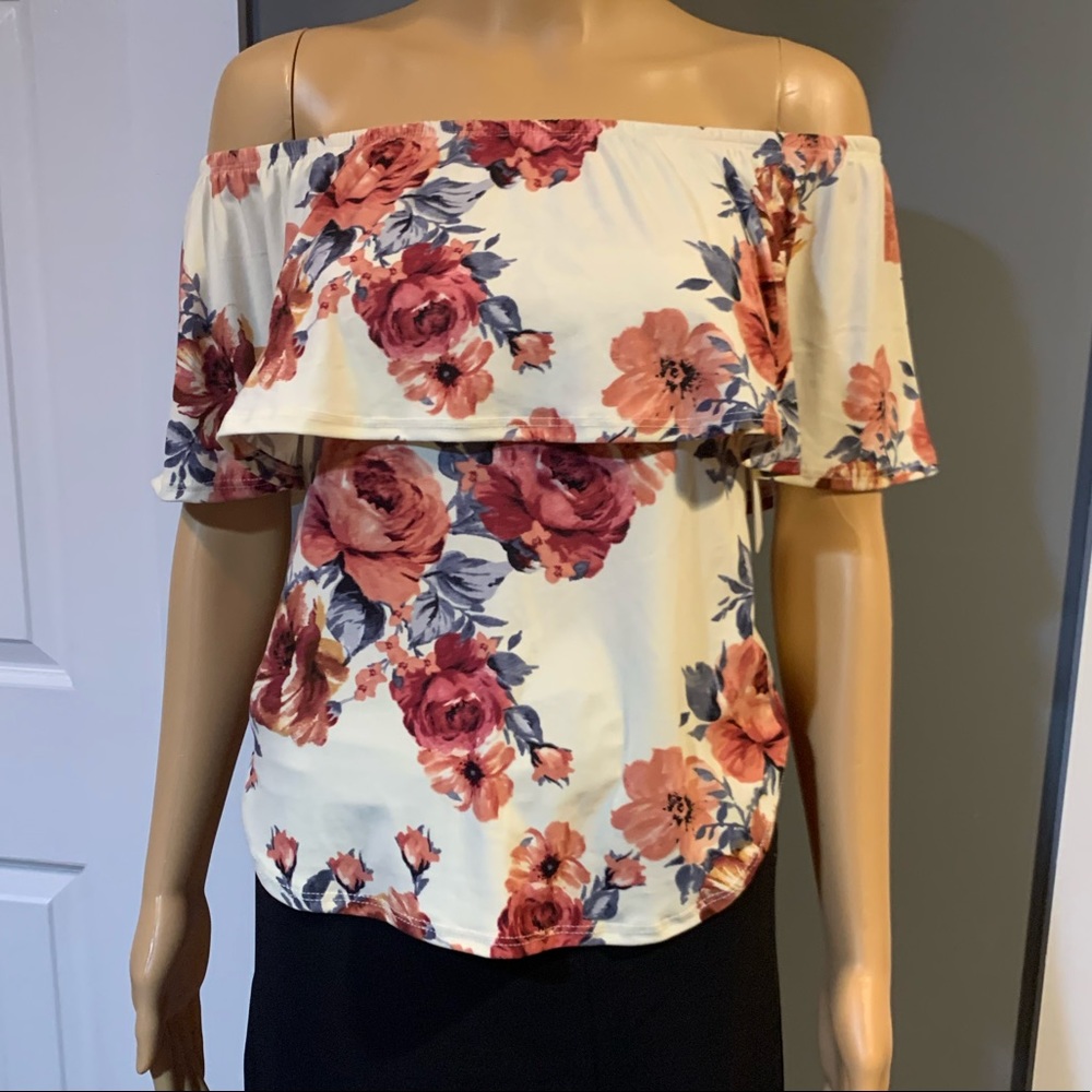 Vibe Off-Shoulder Top